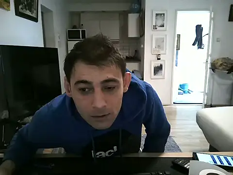 Snapshot of mihaimichael chatting on 04.13.26 mihaimichael online show from 04.13.26