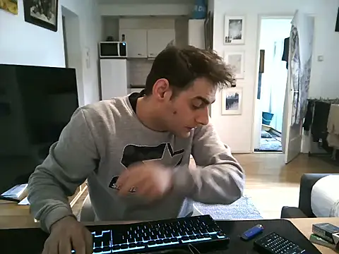 Snapshot of mihaimichael chatting on 04.18.26 mihaimichael online show from 04.18.26