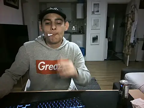 Snapshot of mihaimichael chatting on 04.26.26 mihaimichael online show from 04.26.26