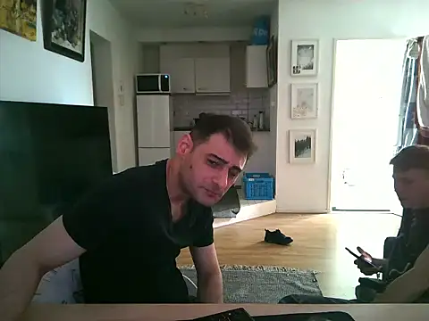Snapshot of mihaimichael chatting on 05.10.26 mihaimichael online show from 05.10.26
