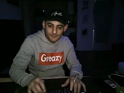 Snapshot of mihaimichael chatting on 05.16.26 mihaimichael online show from 05.16.26