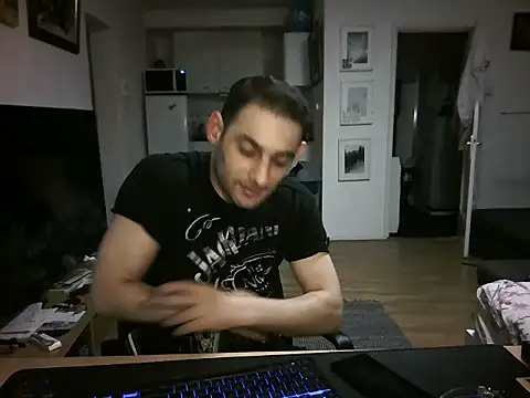 Snapshot of mihaimichael chatting on 05.17.26 mihaimichael online show from 05.17.26
