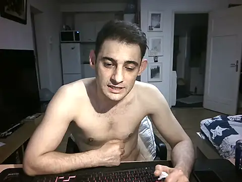 Snapshot of mihaimichael chatting on 05.24.26 mihaimichael online show from 05.24.26