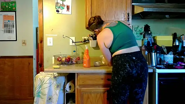 AstridFalk23 online show from 10.15.25