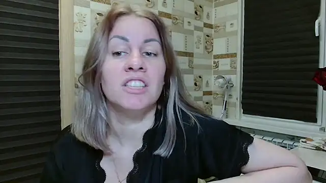 TherestlessKitty online show from 06.04.26