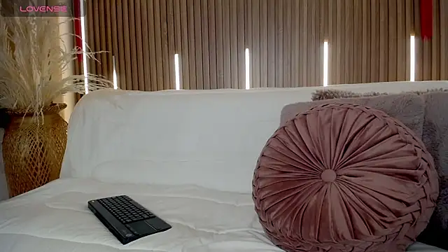 Tayzon Foxxx online show from 04.17.26