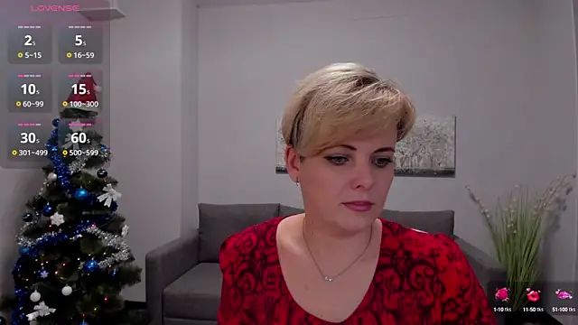 Julia Wilsone online show from 12.25.24