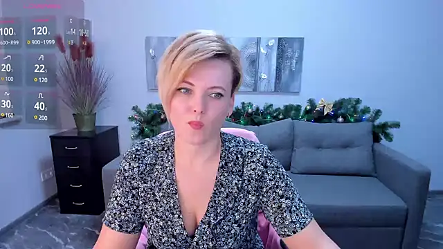 Julia Wilsone online show from 01.05.25