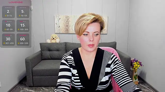 Julia Wilsone online show from 01.27.25