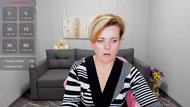 Julia Wilsone online show from 01.27.25