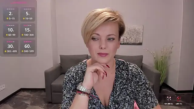 Julia Wilsone online show from 02.11.25