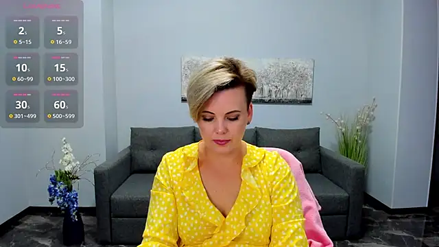 Julia Wilsone online show from 10.03.25