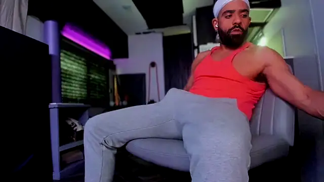 Snapshot of DirtyDrizzy chatting on 02.10.26 DirtyDrizzy online show from 02.10.26