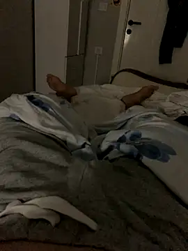 Snapshot of Erenn34 chatting on 09.11.25 Erenn34 online show from 09.11.25