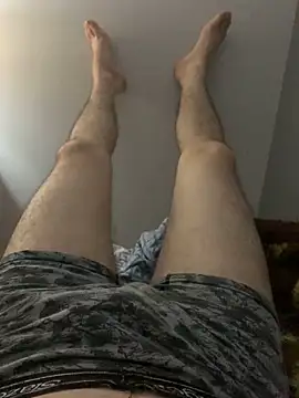 Snapshot of Erenn34 chatting on 11.23.25 Erenn34 online show from 11.23.25