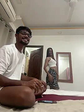 Snapshot of indianKrish2 chatting on 11.23.25 indianKrish2 online show from 11.23.25