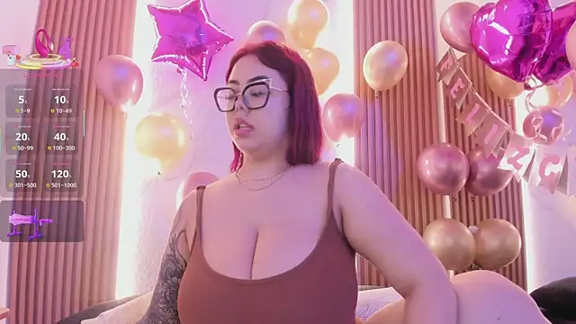 juicy led  online show from 03.15.25