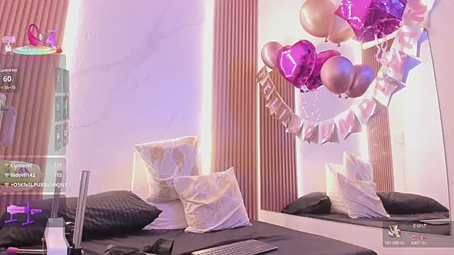 juicy led  online show from 03.15.25