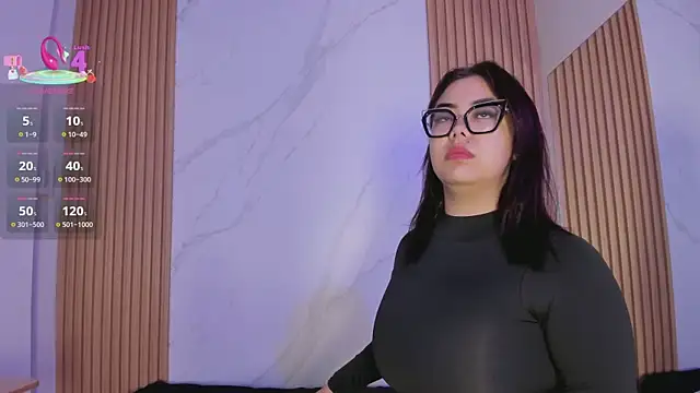 juicy led  online show from 09.13.25