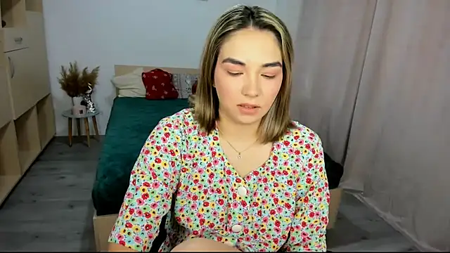 Alexa Dolly12 online show from 01.06.26