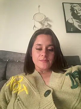 Snapshot of Alice_milf_ chatting on 06.25.26 Alice milf online show from 06.25.26