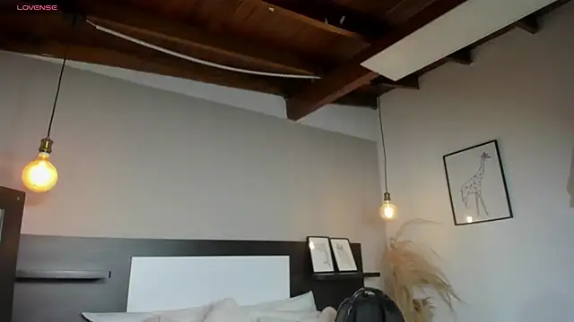 SaraaJhonsonn online show from 03.24.26