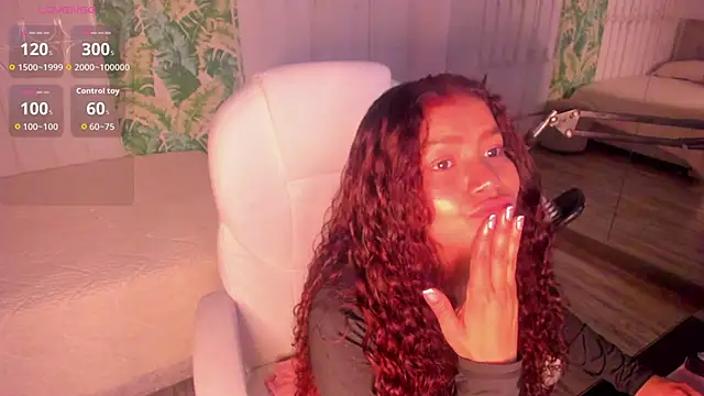 Snapshot of loly_marce chatting on 04.23.26 loly marce online show from 04.23.26