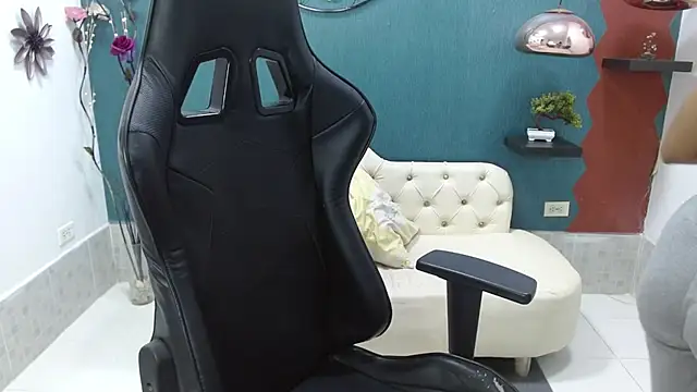 Melikasweetz online show from 02.14.25