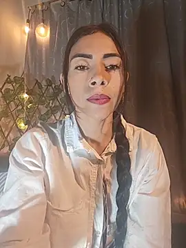 emma-hiill online show from 04.10.26