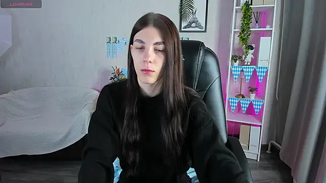 toooyour online show from 10.09.25