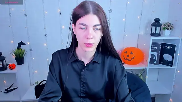 toooyour online show from 10.30.25