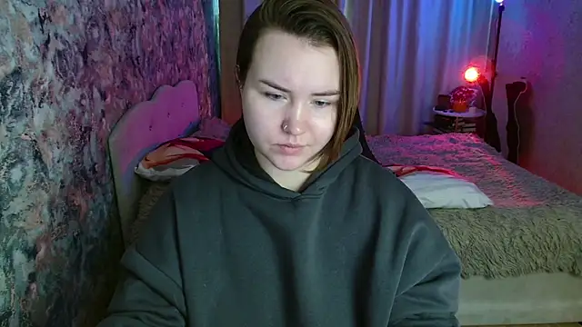 Snapshot of Jenny_Fox chatting on 02.10.26 Jenny Fox online show from 02.10.26