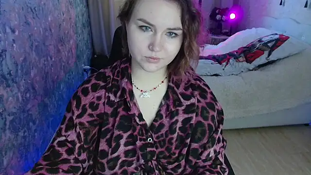 Snapshot of Jenny_Fox chatting on 06.18.26 Jenny Fox online show from 06.18.26