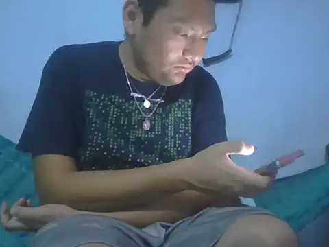 Snapshot of daniel4444Cu chatting on 04.24.26 daniel4444Cu online show from 04.24.26