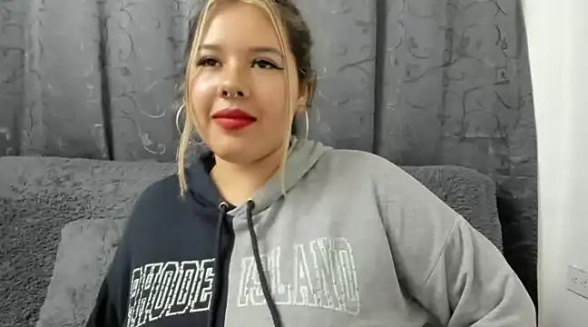 LinaBrowm online show from 01.23.25