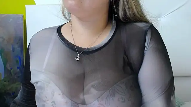 LinaBrowm online show from 02.12.25