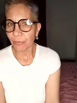 Snapshot of luz_bella chatting on 12.03.24 luz bella online show from 12.03.24