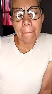 Snapshot of luz_bella chatting on 12.16.24 luz bella online show from 12.16.24