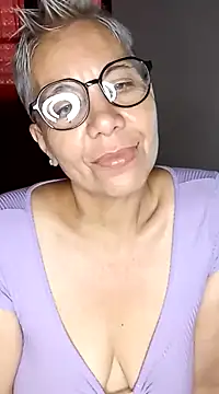 Snapshot of luz_bella chatting on 12.28.24 luz bella online show from 12.28.24