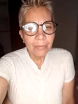 Snapshot of luz_bella chatting on 01.09.25 luz bella online show from 01.09.25