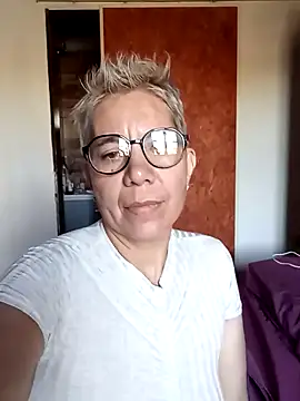 Snapshot of luz_bella chatting on 01.13.25 luz bella online show from 01.13.25