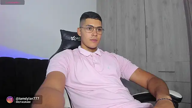 Iamdylan777 online show from 02.12.25