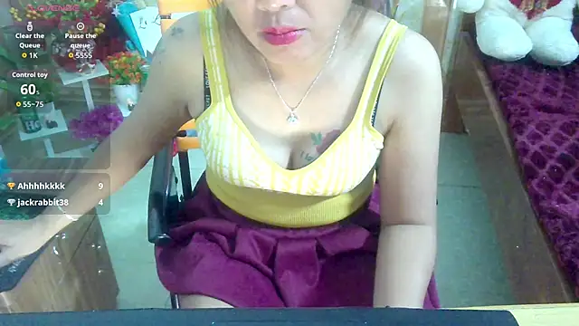 Snapshot of Jerry-Lan chatting on 10.23.25 Jerry-Lan online show from 10.23.25