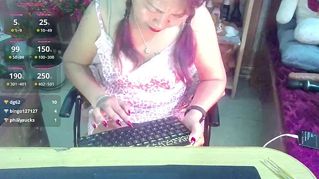 Snapshot of Jerry-Lan chatting on 11.18.25 Jerry-Lan online show from 11.18.25