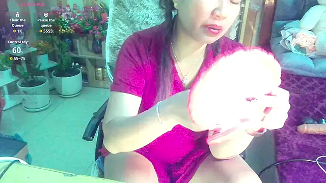 Snapshot of Jerry-Lan chatting on 11.20.25 Jerry-Lan online show from 11.20.25