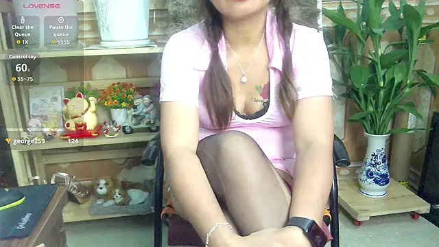 Snapshot of Jerry-Lan chatting on 12.02.25 Jerry-Lan online show from 12.02.25