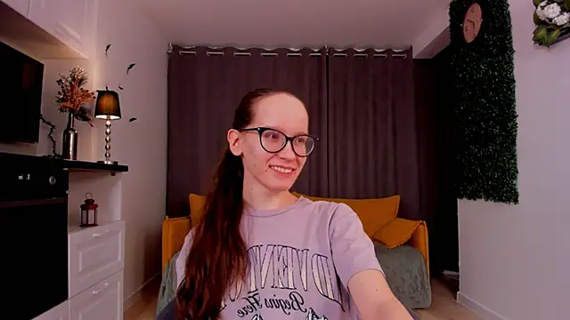 BettyBrowni online show from 03.04.25