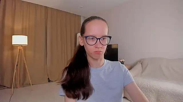 BettyBrowni online show from 10.15.25