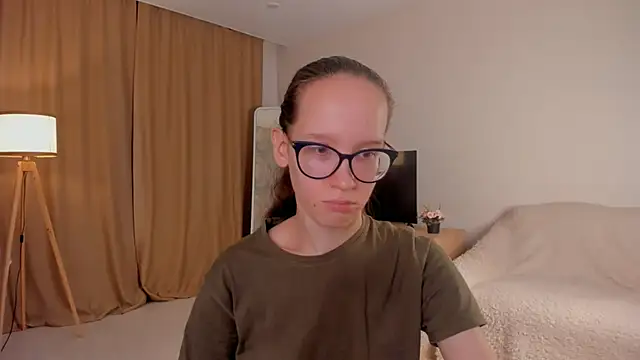 BettyBrowni online show from 10.21.25