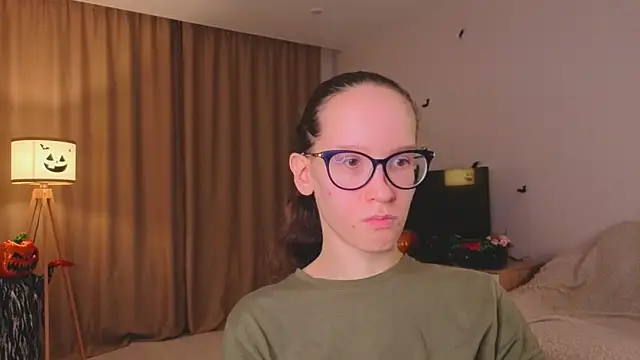 BettyBrowni online show from 11.18.25